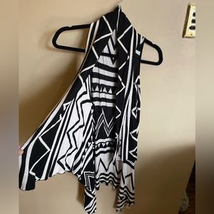 Black and cream long, tribal print vest!